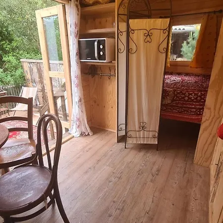 La Roulotte Au Coeur Du Maquis Lodge Carbuccia