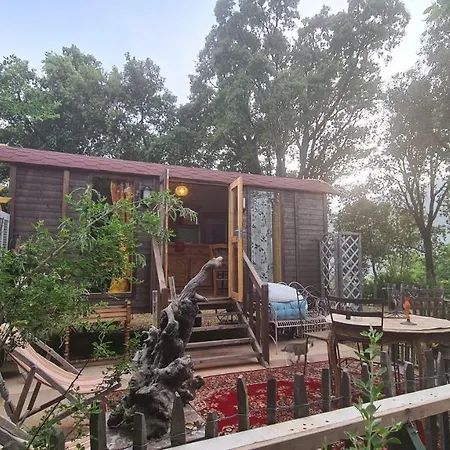 La Roulotte Au Coeur Du Maquis Lodge Carbuccia