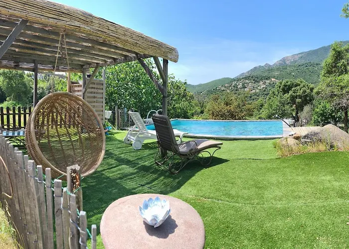 La Roulotte Au Coeur Du Maquis Lodge